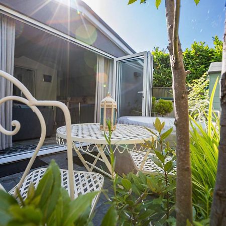 Hideaway Cabin For Two On Edge Of New Forest 힌튼 외부 사진