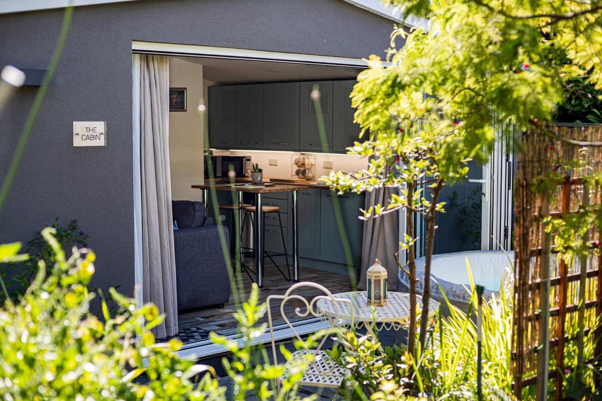 Hideaway Cabin For Two On Edge Of New Forest 힌튼 외부 사진